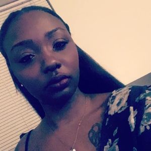 Meet your Posher, Kaila